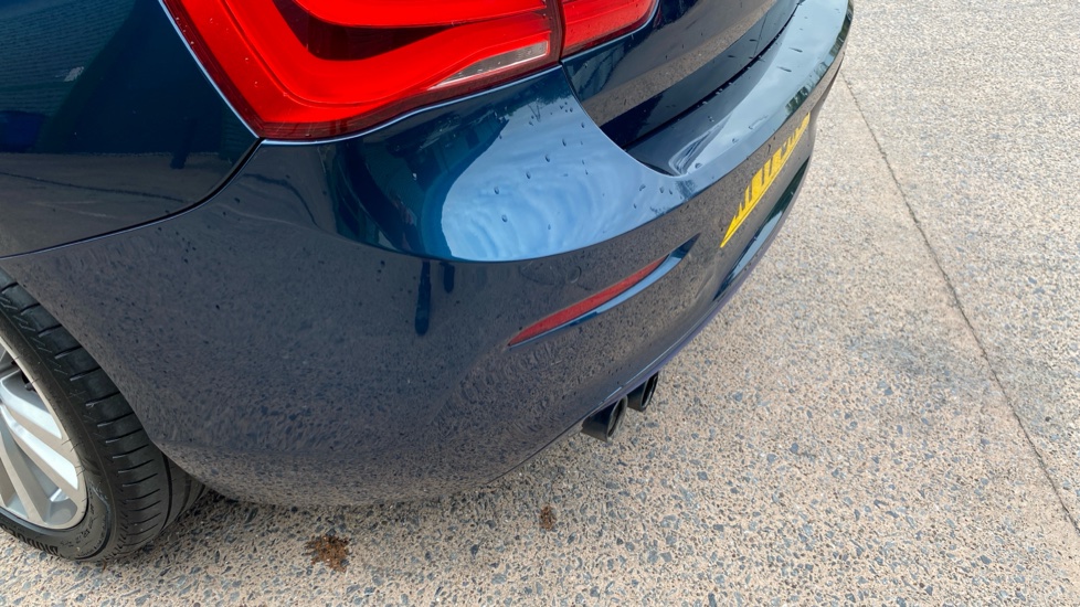BMW 1 Series 118i [1.5] SE 5dr [Nav/Servotronic] Step Auto Petrol Hatchback - Image 34