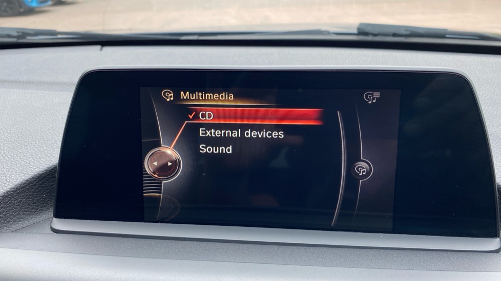 BMW 1 Series 118i [1.5] SE 5dr [Nav/Servotronic] Step Auto Petrol Hatchback - Image 43