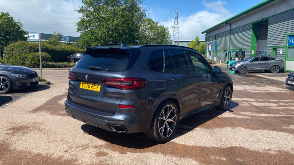 BMW X5 xDrive30d MHT M Sport 5dr Auto Diesel Estate - Image 25