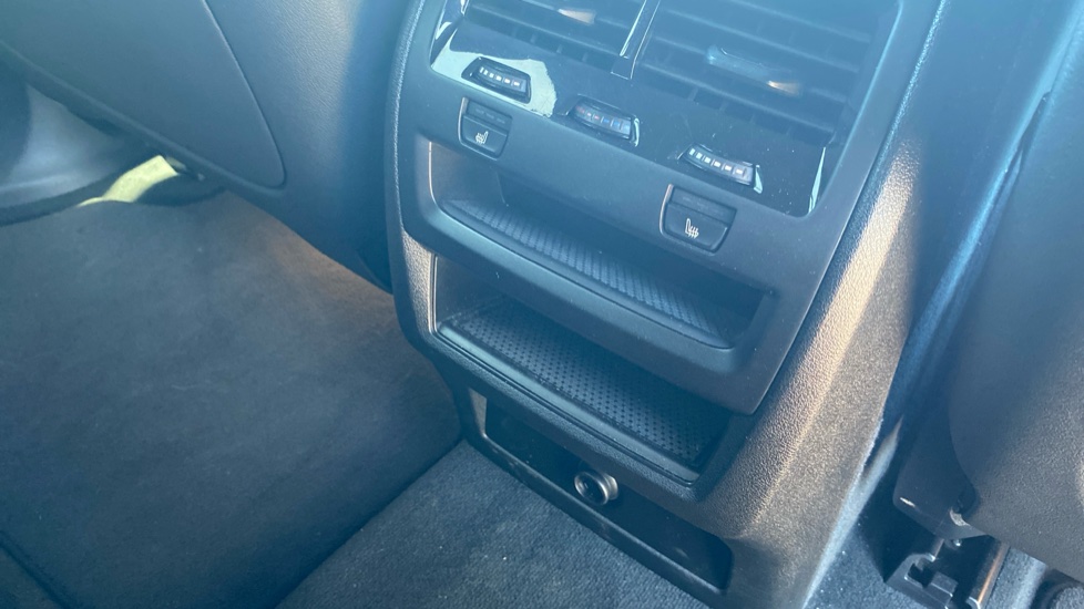 BMW X5 xDrive30d MHT M Sport 5dr Auto Diesel Estate - Image 36