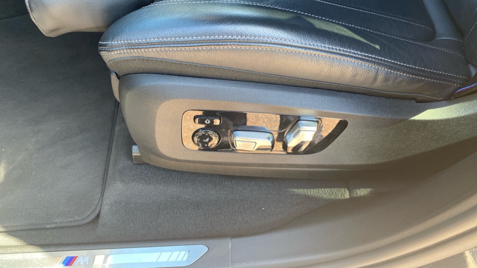 BMW X5 xDrive30d MHT M Sport 5dr Auto Diesel Estate - Image 39