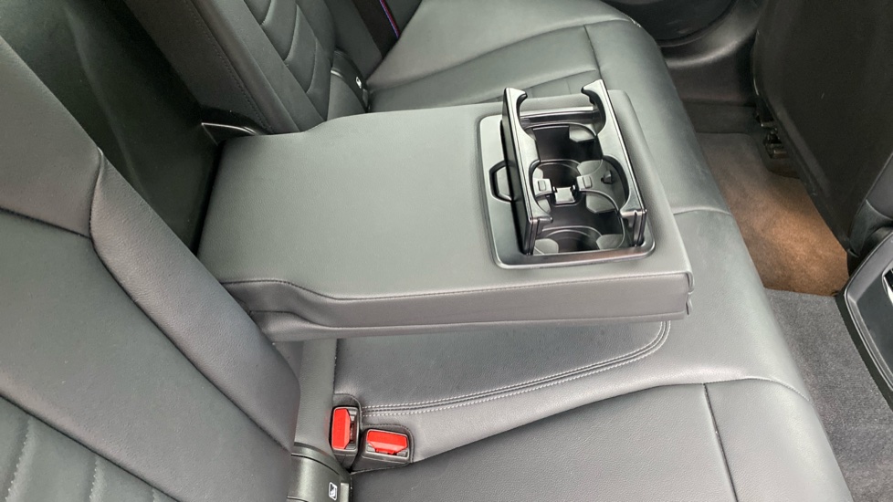 BMW 3 Series 320i xDrive M Sport 4dr Step Auto Petrol Saloon - Image 35