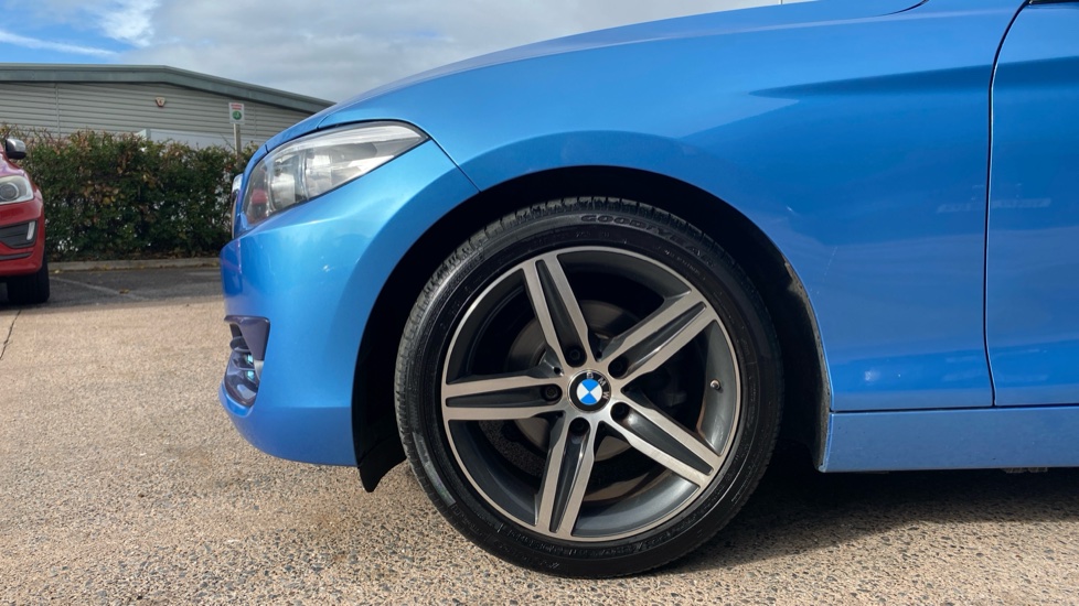 BMW 2 Series 218i Sport 2dr [Nav] Petrol Convertible - Image 7