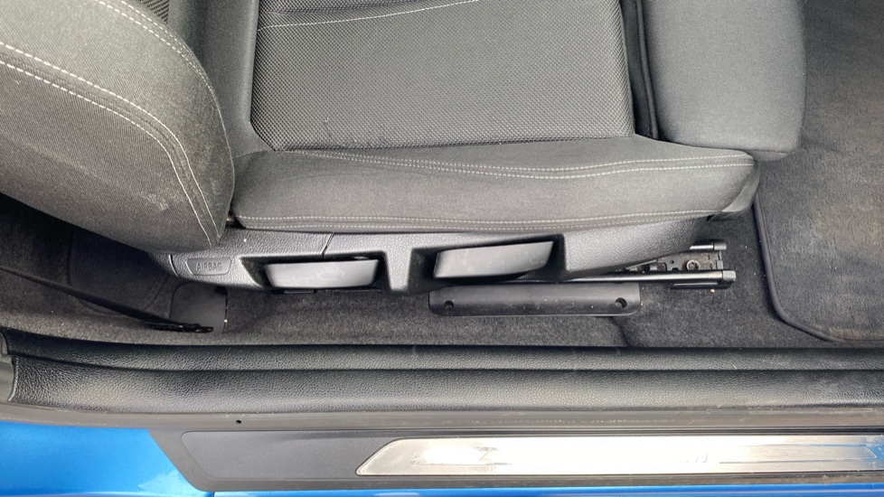 BMW 2 Series 218i Sport 2dr [Nav] Petrol Convertible - Image 50