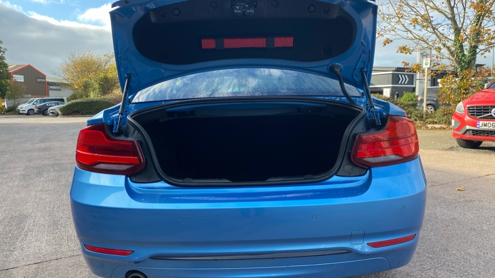 BMW 2 Series 218i Sport 2dr [Nav] Petrol Coupe - Image 4