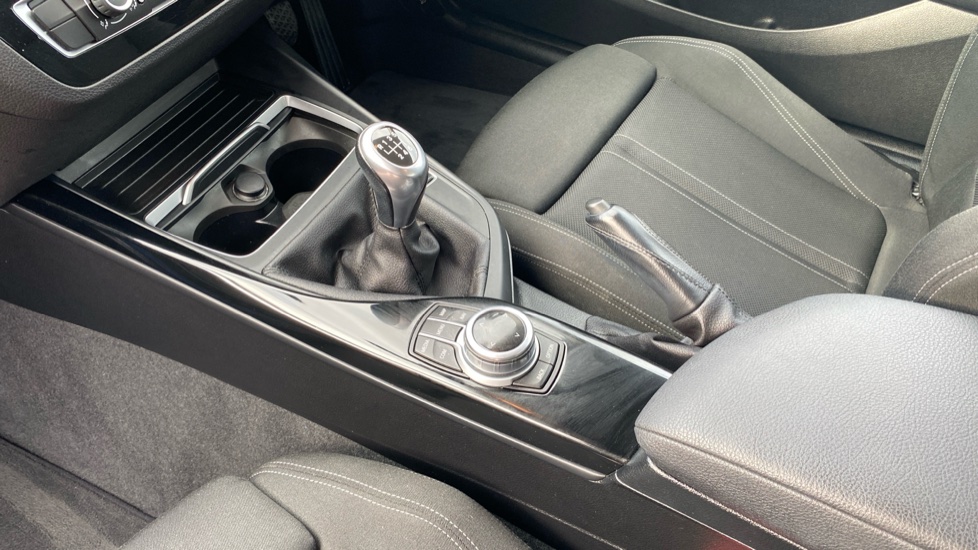 BMW 2 Series 218i Sport 2dr [Nav] Petrol Coupe - Image 13