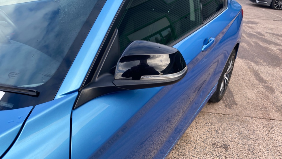 BMW 2 Series 218i Sport 2dr [Nav] Petrol Coupe - Image 32
