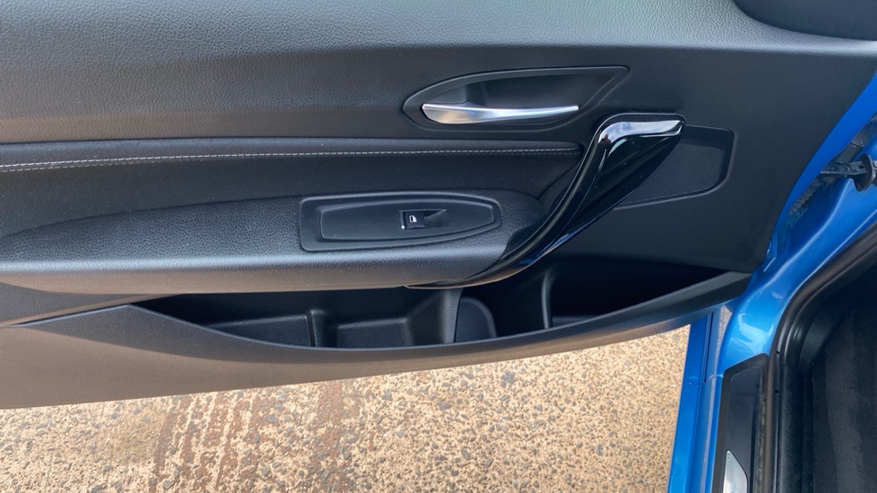 BMW 2 Series 218i Sport 2dr [Nav] Petrol Coupe - Image 35