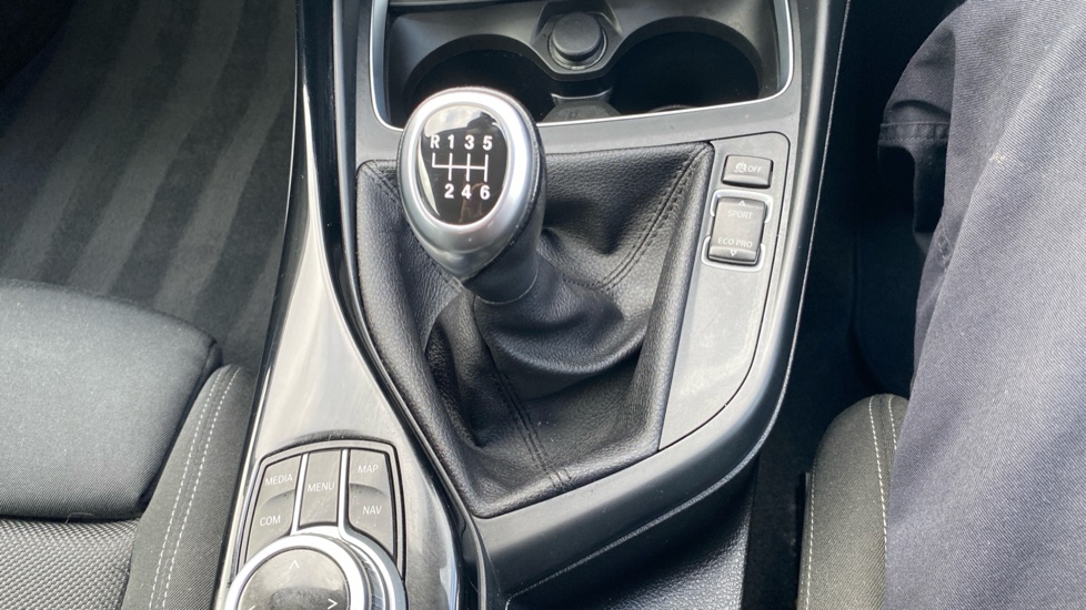 BMW 2 Series 218i Sport 2dr [Nav] Petrol Coupe - Image 57