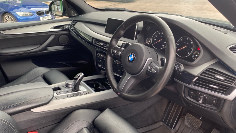 BMW X5 xDrive40d M Sport 5dr Auto Diesel Estate - Image 11