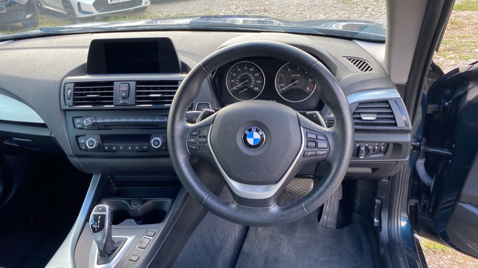 BMW 1 Series 120d SE 3dr Step Auto Diesel Hatchback - Image 10