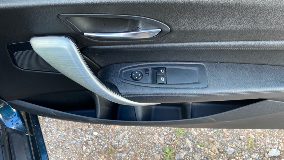 BMW 1 Series 120d SE 3dr Step Auto Diesel Hatchback - Image 30