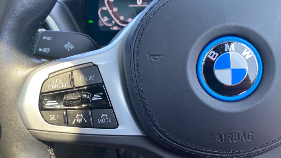 BMW iX3 210kW M Sport Pro 80kWh 5dr Auto Electric Estate - Image 17