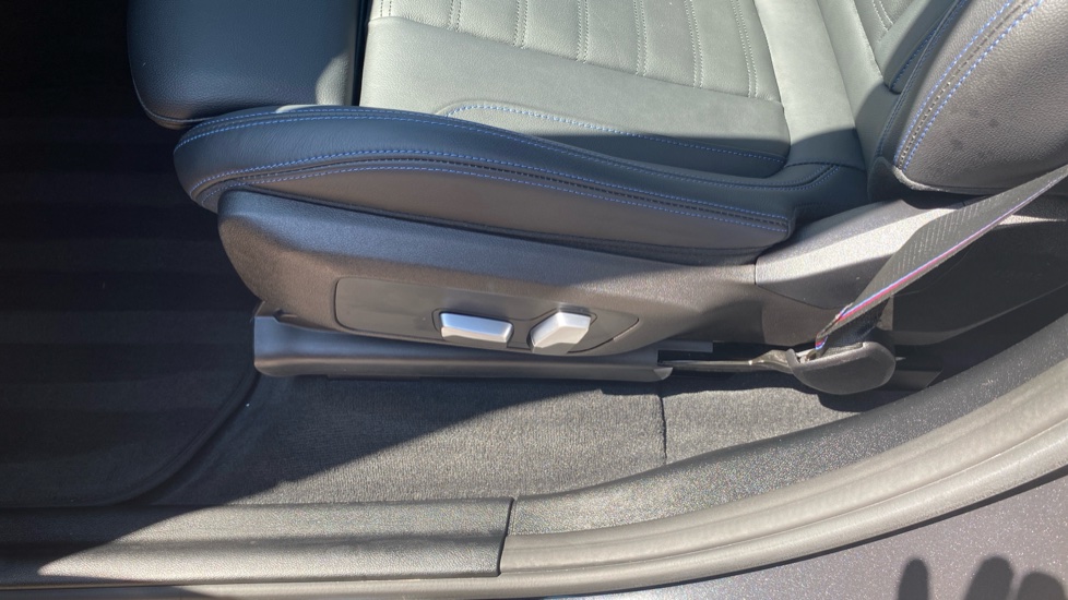 BMW iX3 210kW M Sport Pro 80kWh 5dr Auto Electric Estate - Image 31