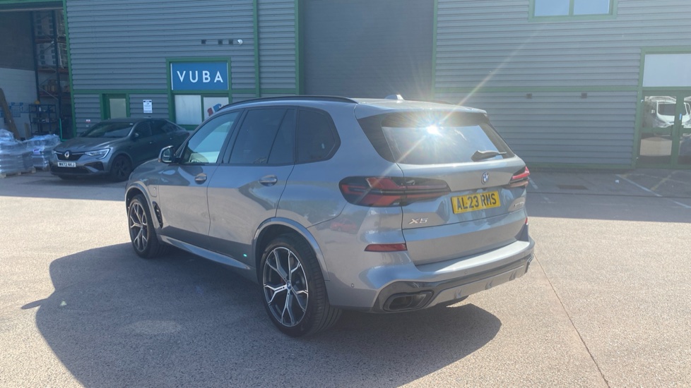 BMW X5 xDrive50e M Sport 5dr Auto Estate - Image 27