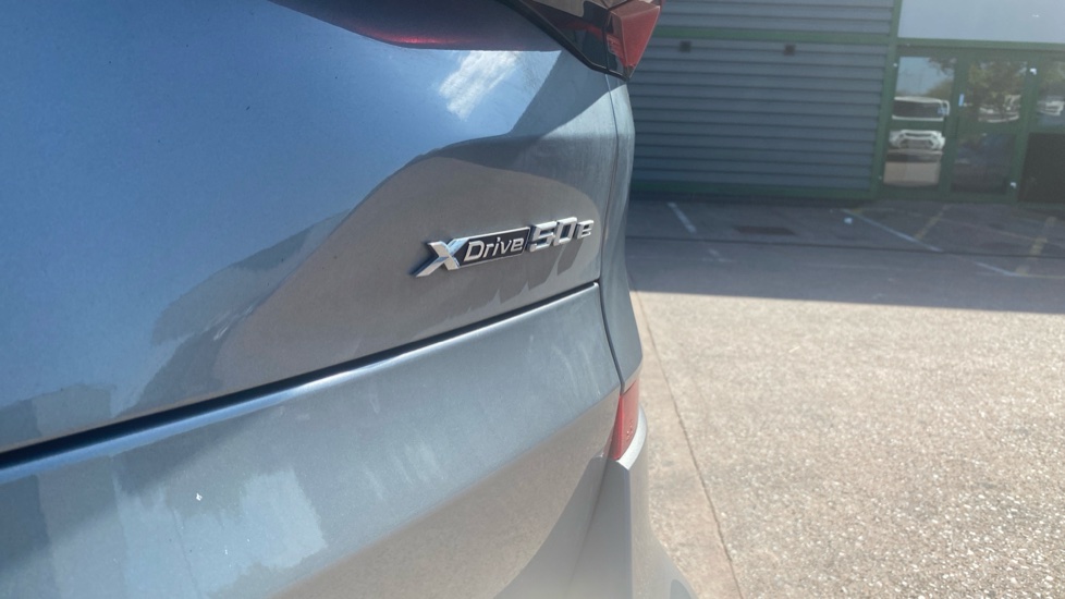 BMW X5 xDrive50e M Sport 5dr Auto Estate - Image 31