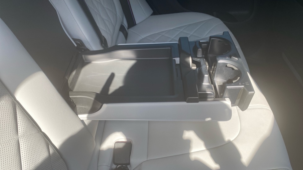 BMW X5 xDrive50e M Sport 5dr Auto Estate - Image 35
