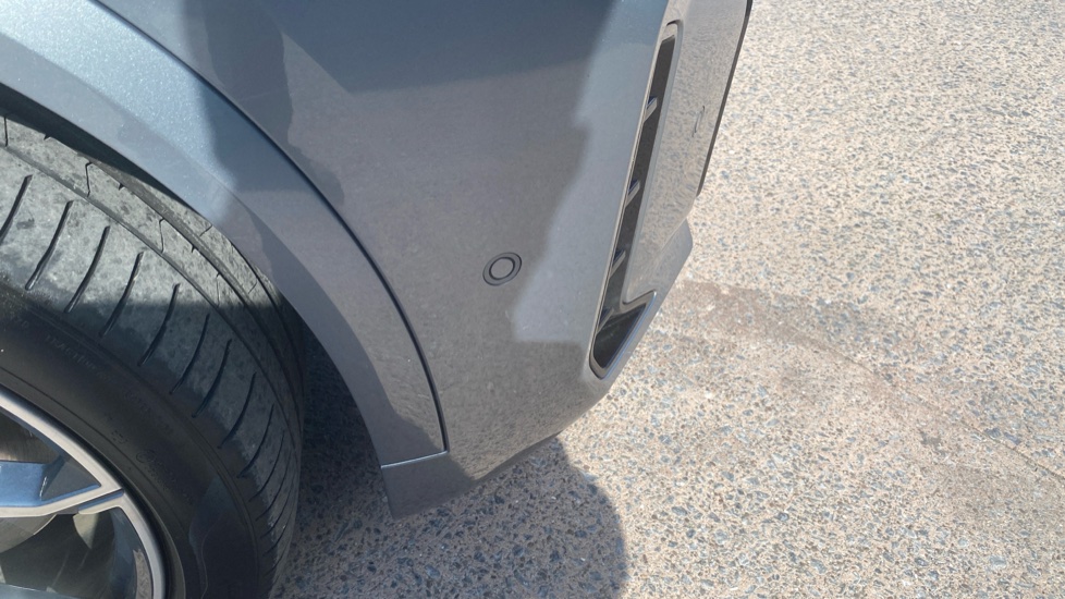 BMW X5 xDrive50e M Sport 5dr Auto Estate - Image 39