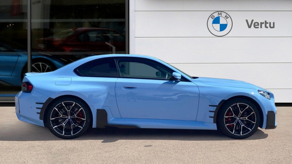 BMW M2 2dr Petrol Coupe - Image 3