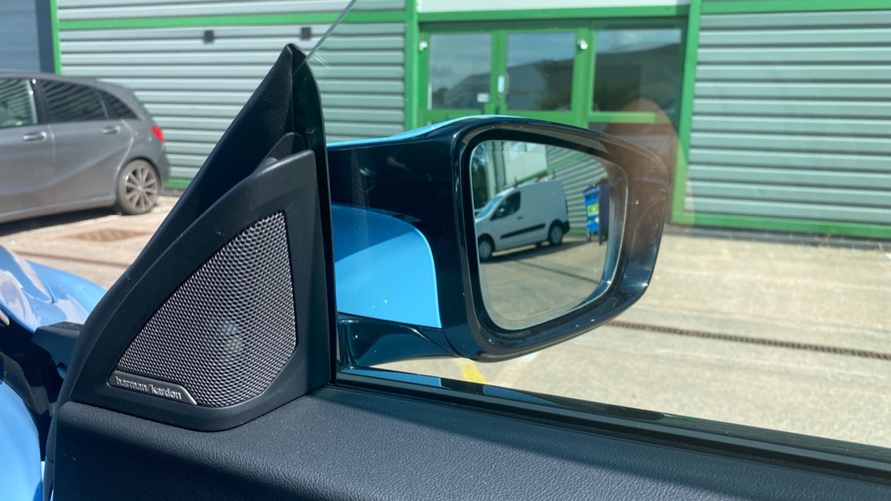 BMW M2 2dr Petrol Coupe - Image 20