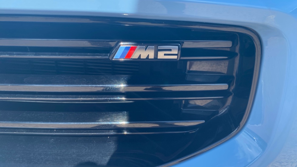 BMW M2 2dr Petrol Coupe - Image 32