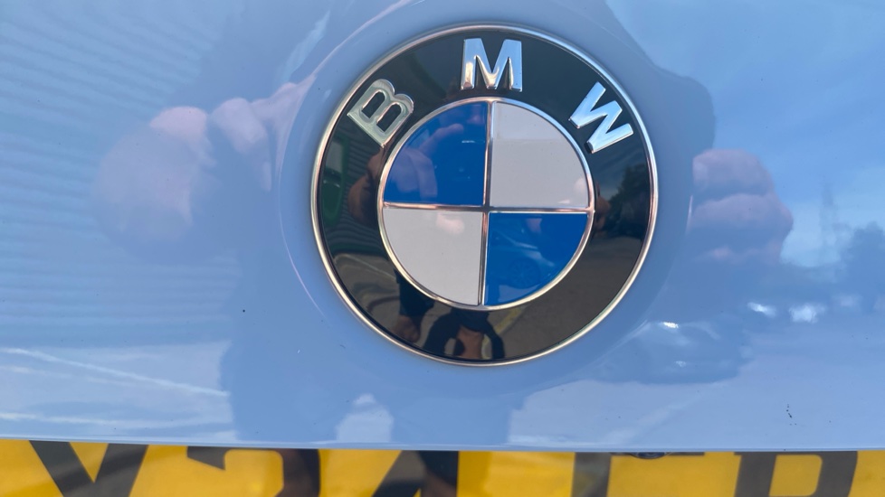 BMW M2 2dr Petrol Coupe - Image 43