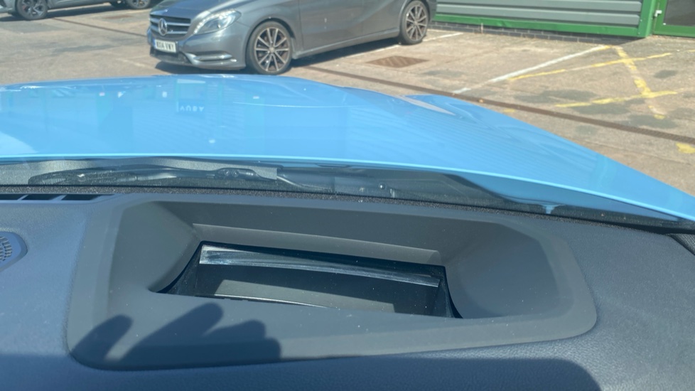 BMW M2 2dr Petrol Coupe - Image 78