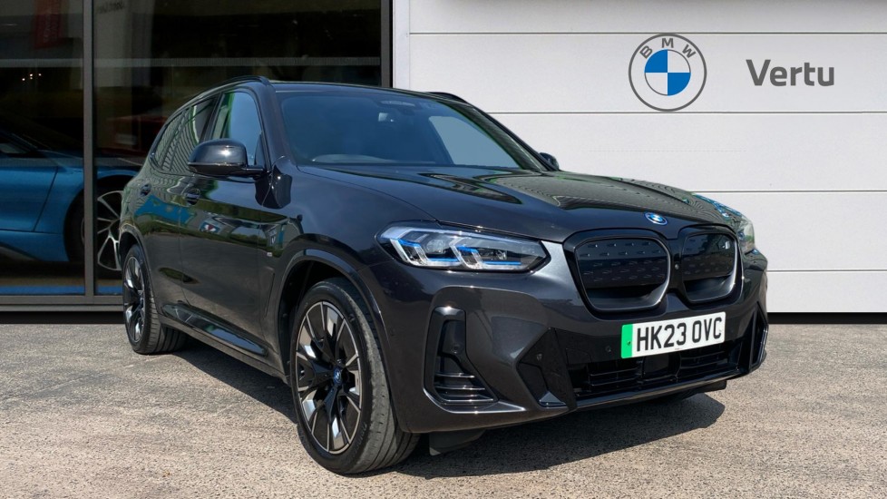 2023 BMW IX3