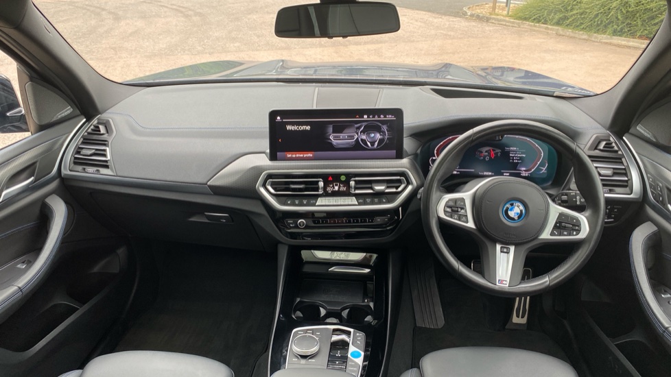 BMW iX3 210kW M Sport Pro 80kWh 5dr Auto Electric Estate - Image 4