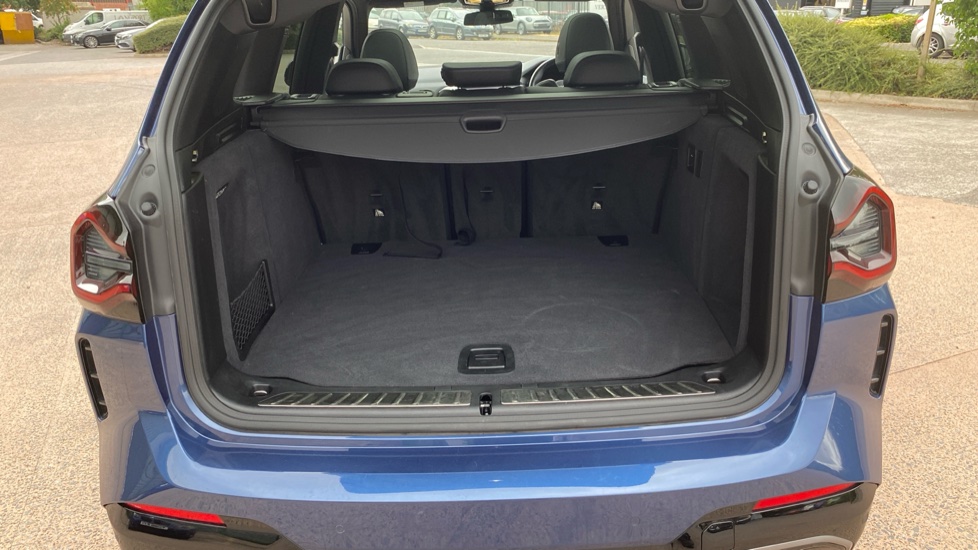 BMW iX3 210kW M Sport Pro 80kWh 5dr Auto Electric Estate - Image 13