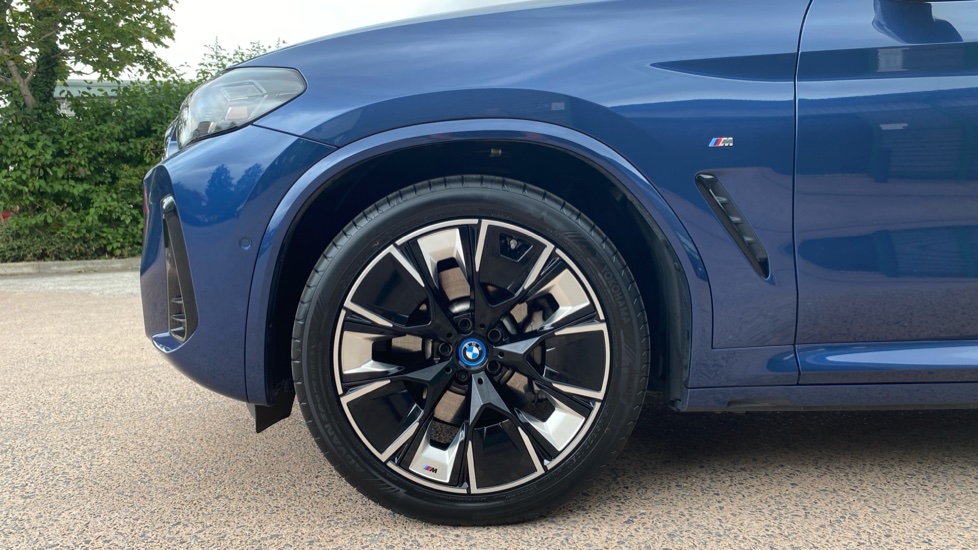 BMW iX3 210kW M Sport Pro 80kWh 5dr Auto Electric Estate - Image 14
