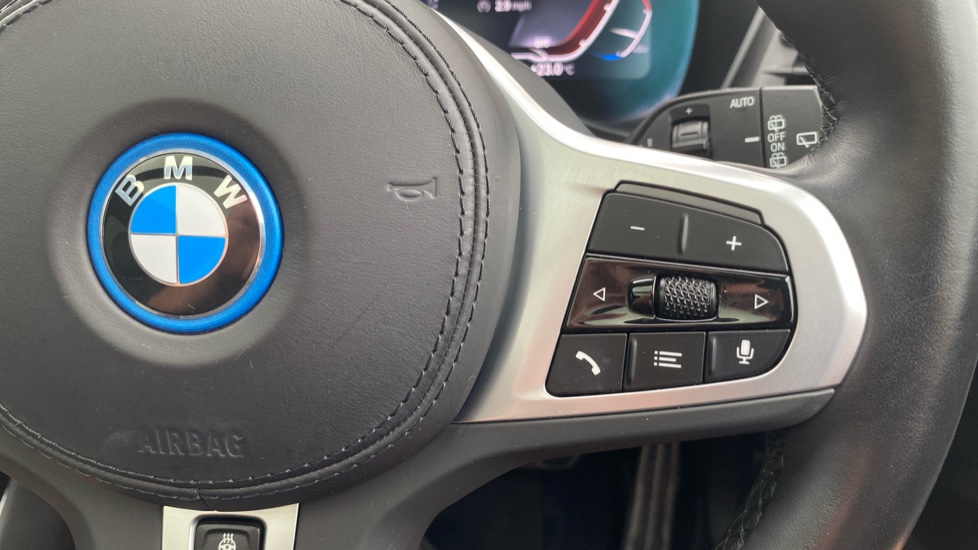 BMW iX3 210kW M Sport Pro 80kWh 5dr Auto Electric Estate - Image 18