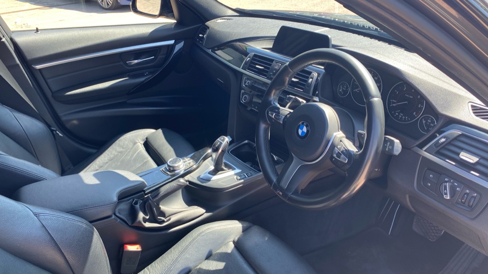 BMW 3 Series 320d M Sport 5dr Diesel Estate - Image 6