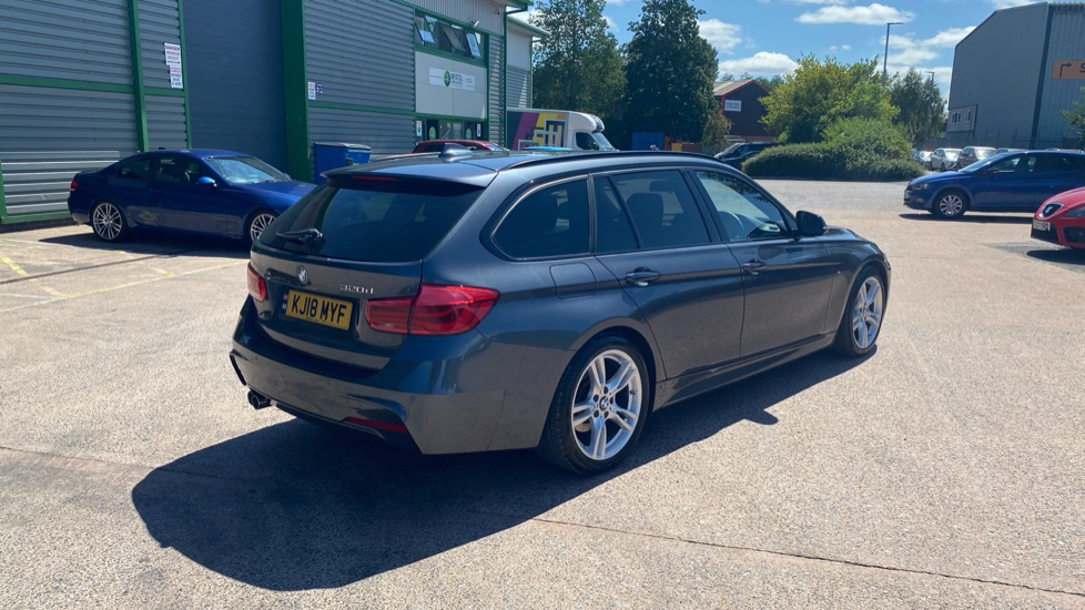 BMW 3 Series 320d M Sport 5dr Diesel Estate - Image 27