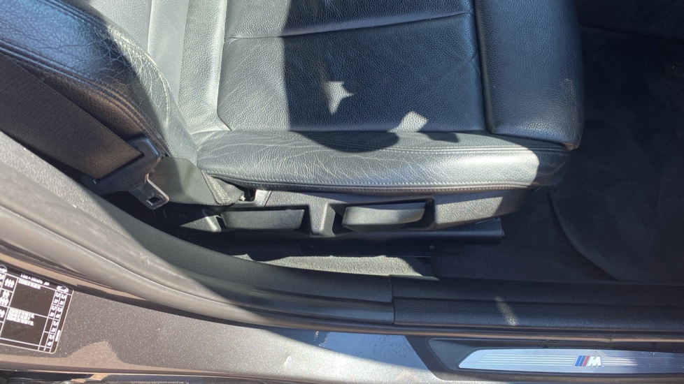 BMW 3 Series 320d M Sport 5dr Diesel Estate - Image 40