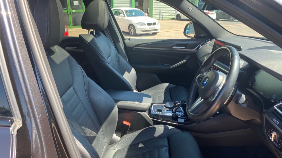 BMW X3 xDrive 30e M Sport 5dr Auto Estate - Image 11