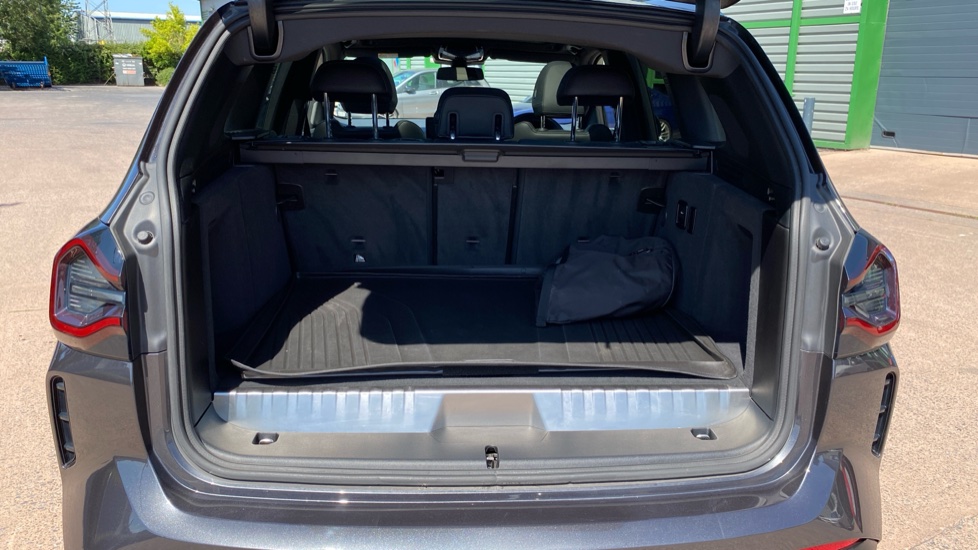 BMW X3 xDrive 30e M Sport 5dr Auto Estate - Image 13