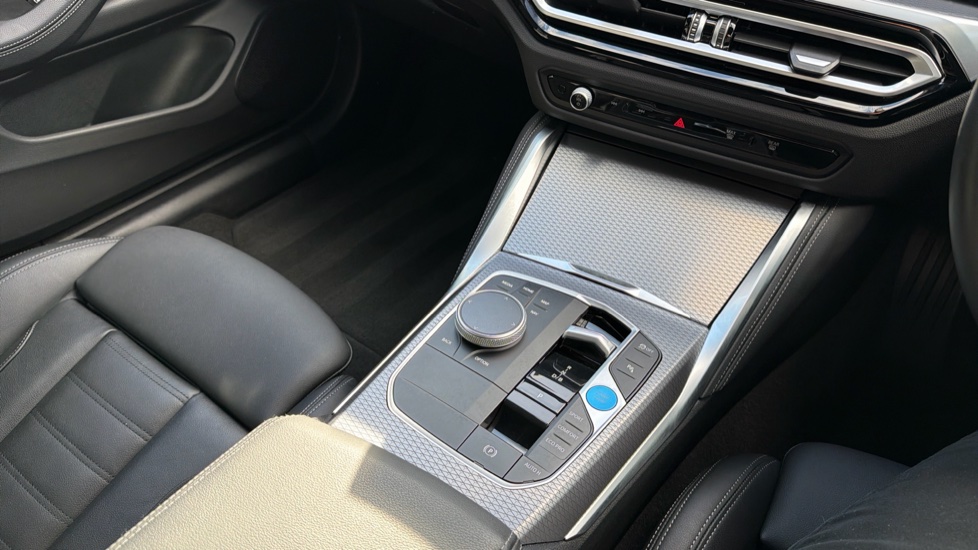 BMW i4 400kW M50 83.9kWh 5dr Auto Electric Hatchback - Image 10