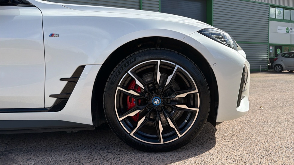 BMW i4 400kW M50 83.9kWh 5dr Auto Electric Hatchback - Image 14