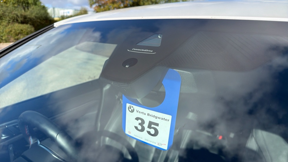 BMW i4 400kW M50 83.9kWh 5dr Auto Electric Hatchback - Image 33