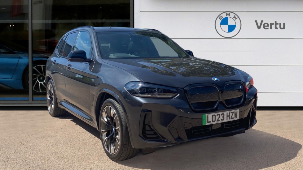 2023 BMW IX3