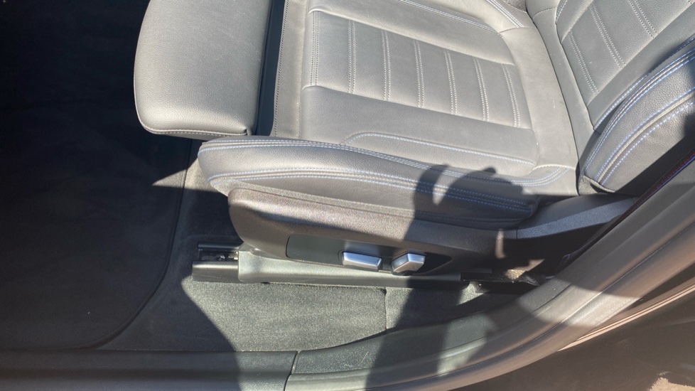 BMW iX3 210kW M Sport Pro 80kWh 5dr Auto Electric Estate - Image 33
