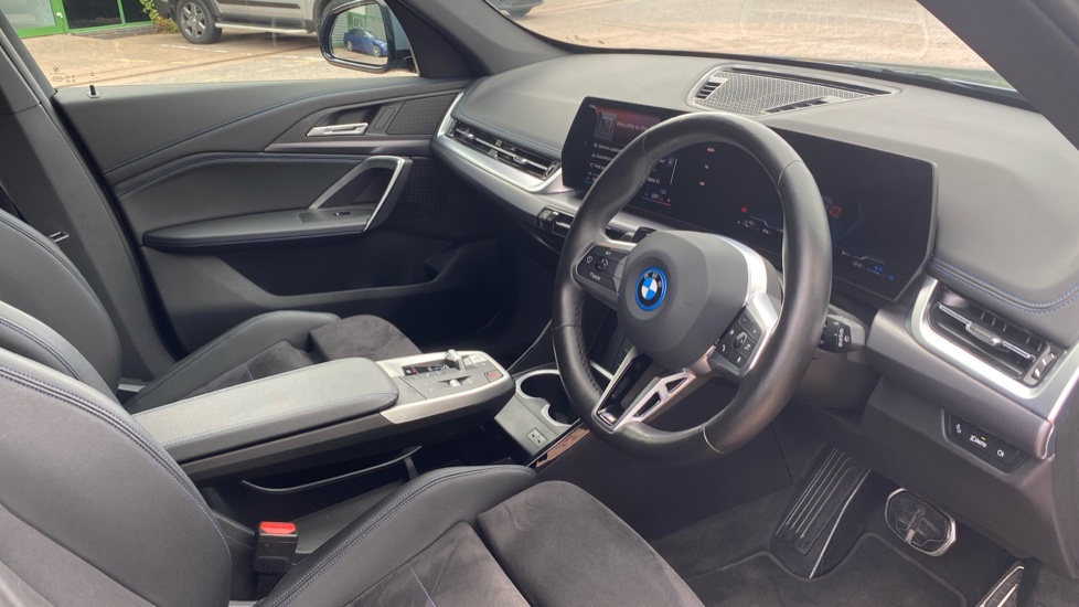 BMW X1 xDrive 30e M Sport 5dr Step Auto Estate - Image 6