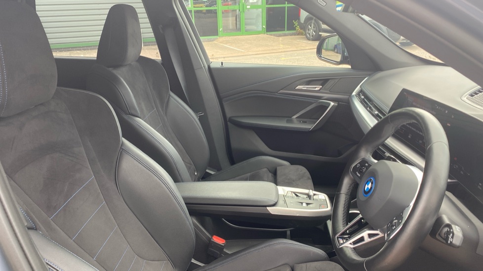 BMW X1 xDrive 30e M Sport 5dr Step Auto Estate - Image 11