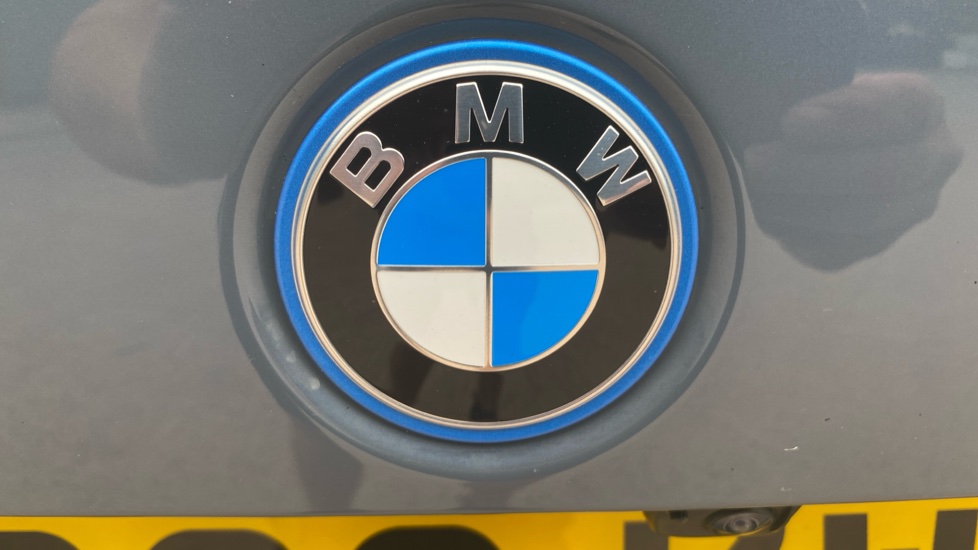 BMW X1 xDrive 30e M Sport 5dr Step Auto Estate - Image 37