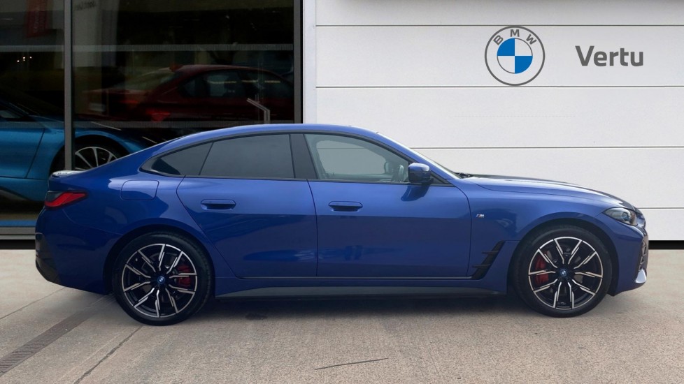 BMW i4 250kW eDrive40 M Sport 83.9kWh 5dr Auto Electric Hatchback - Image 3