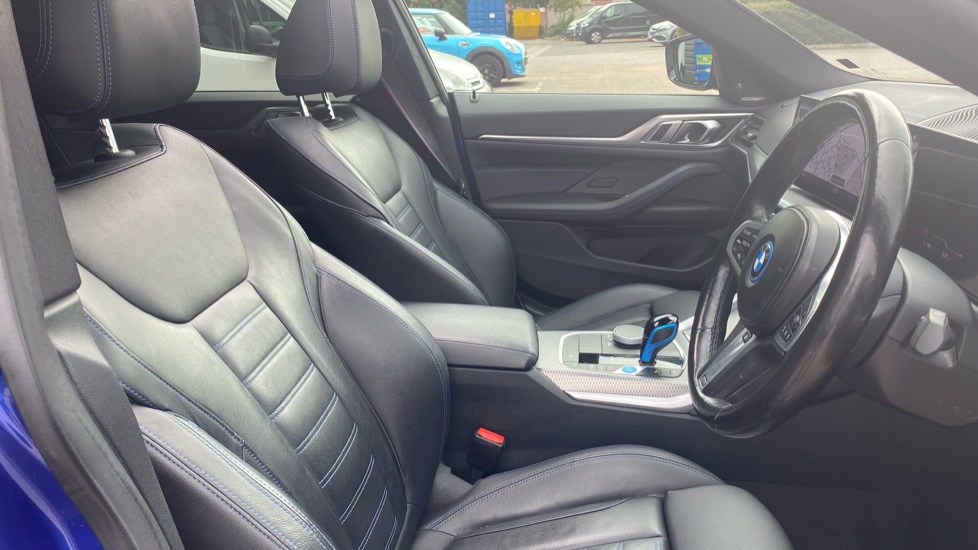 BMW i4 250kW eDrive40 M Sport 83.9kWh 5dr Auto Electric Hatchback - Image 11