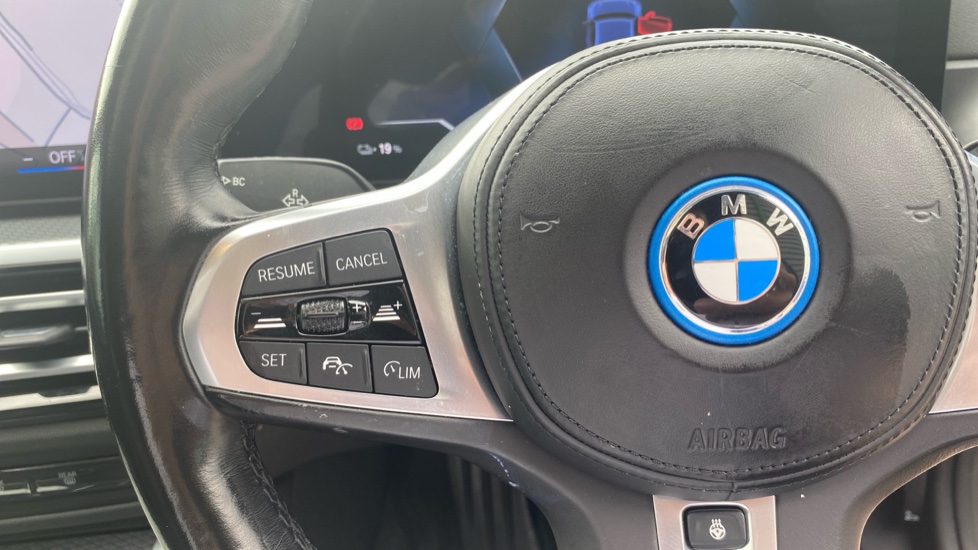 BMW i4 250kW eDrive40 M Sport 83.9kWh 5dr Auto Electric Hatchback - Image 17