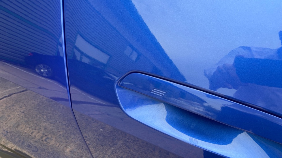 BMW i4 250kW eDrive40 M Sport 83.9kWh 5dr Auto Electric Hatchback - Image 44