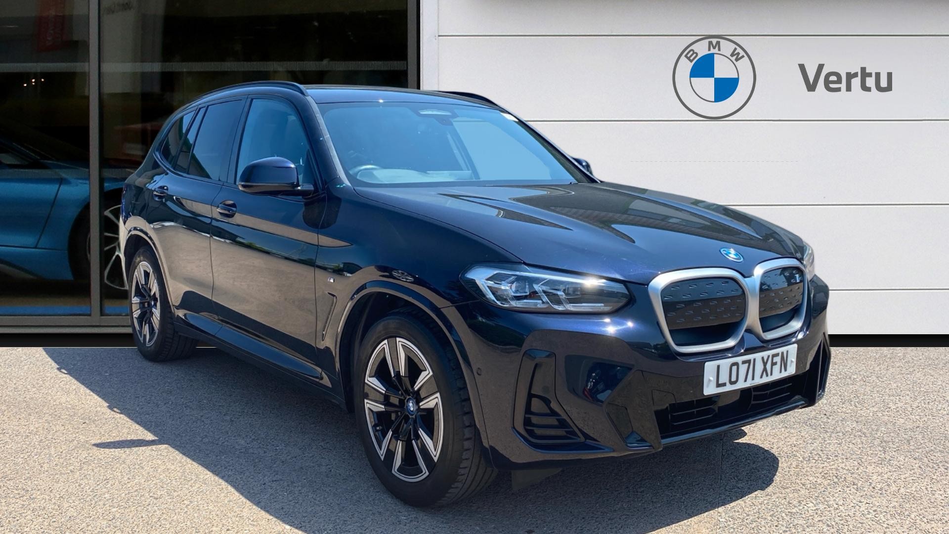 BMW iX3 listing photo